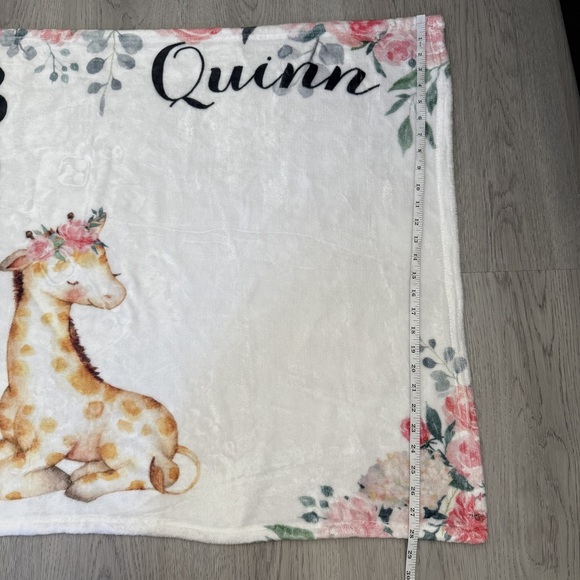 Quinn Custom Baby Monthly Milestone Blanket Giraffe Floral White 38x28 - Picture 4 of 5